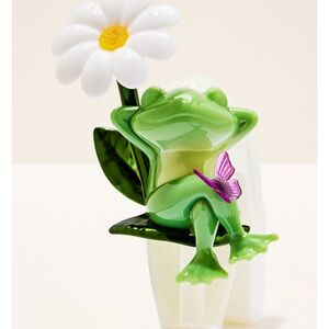 Bath & Body Works Frog Nightlight & Scent Control with Purple Butterfly Accent